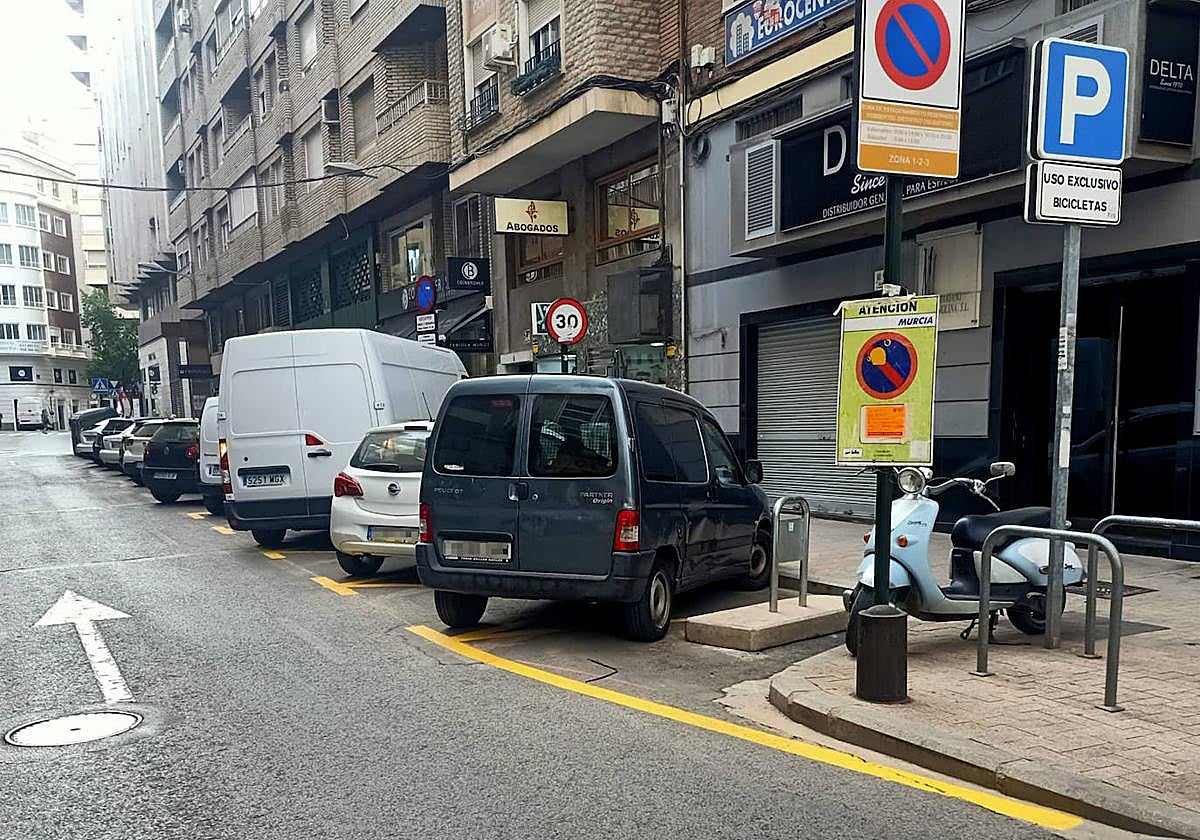 El Ayuntamiento de Murcia triplica las plazas de carga y descarga en